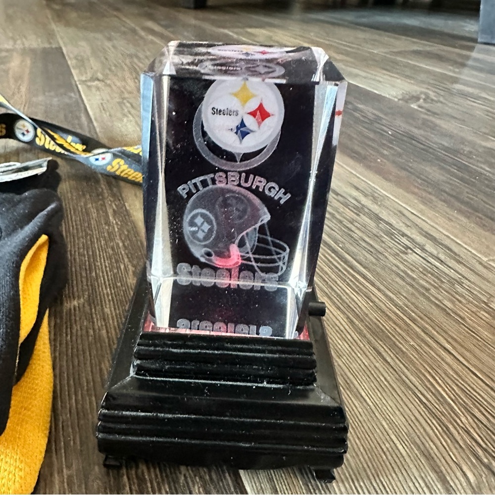 Lot Pittsburgh Steelers Fan gear gloves lanyard mini mug and etched paper weight